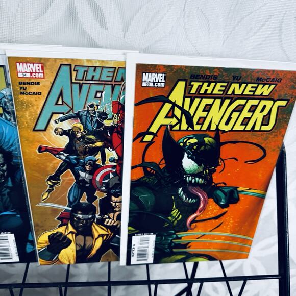 The New Avengers 28-38 40-47 Lot Venomized Wolverine Secret Invasion - Picture 4 of 7
